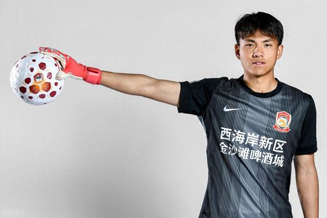 开云平台-青岛西海岸也是豪门!国足门将李昊回应为何不去豪门,获赞情商高|青岛市|U23亚洲杯|马德里竞技|诺伊尔|马竞_新浪体育_新浪新闻