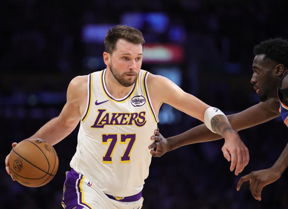 开云-NBA-东契奇35分唐斯25+16 湖人主场击败尼克斯
