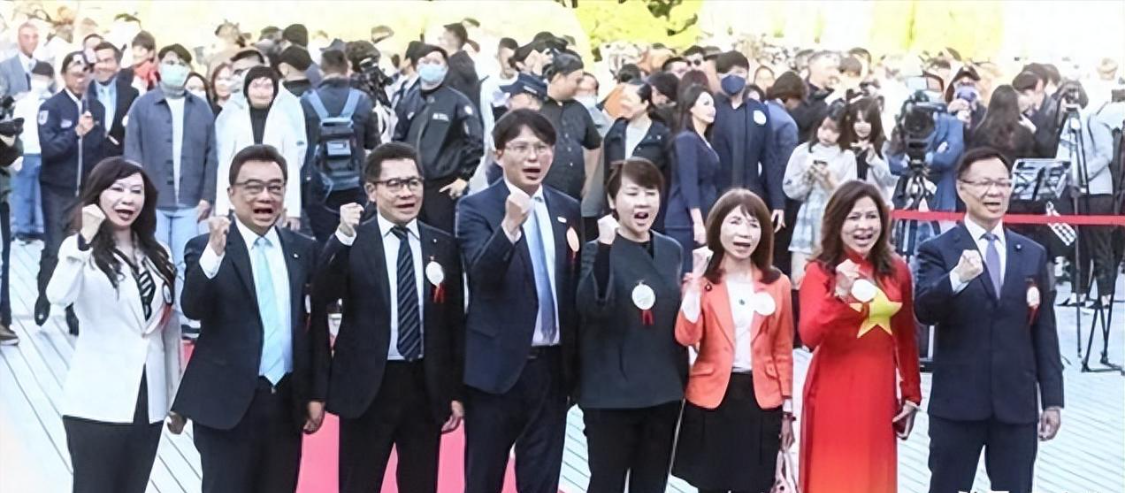开云app-民众党团大换血，新任总召竟是统派？黄国昌表态，郑丽文布局稳了